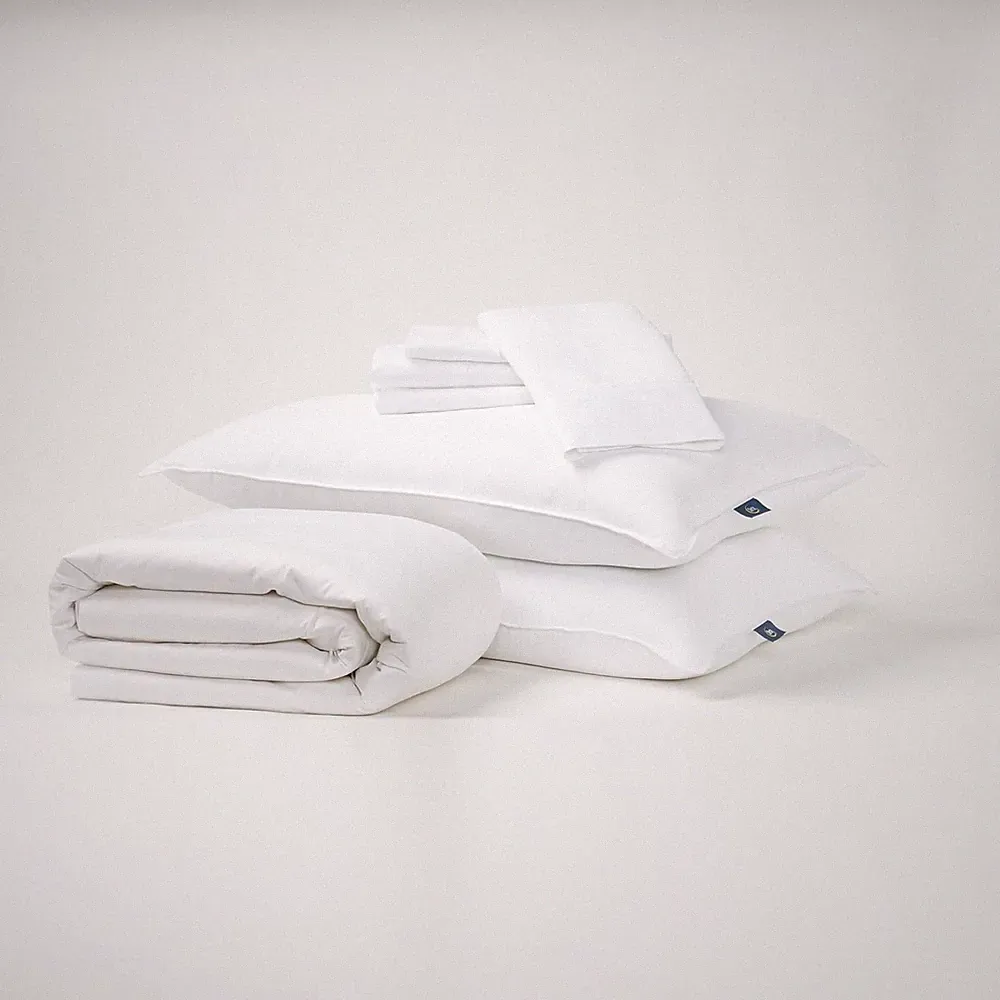 Serta Classic Bedding Bundle Full Size Mattress Protector Sheet Set 2 Pillows