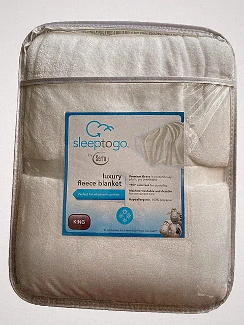 Serta Sleeptogo Sleep To Go Luxury Fleece Blanket NIP White KING 108"x90" Soft