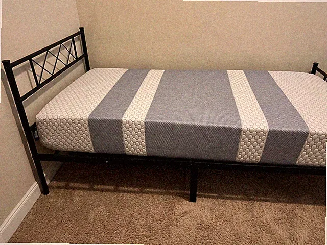 Twin Serta Perfect Conform Memory Foam Mattress